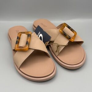 NWT OluKai La'i Slide, in Taupe